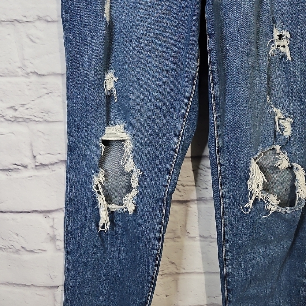 Old Navy O.G. Straight Distressed Ankle Jeans in Blue - Picture 4 of 7